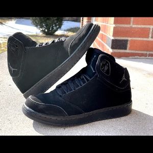 SOLD- Nike Jordan 1 Flight 5 Triple Black Size 5.5 Youth